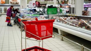 Патрушев рассказал о последствиях фиксации цен