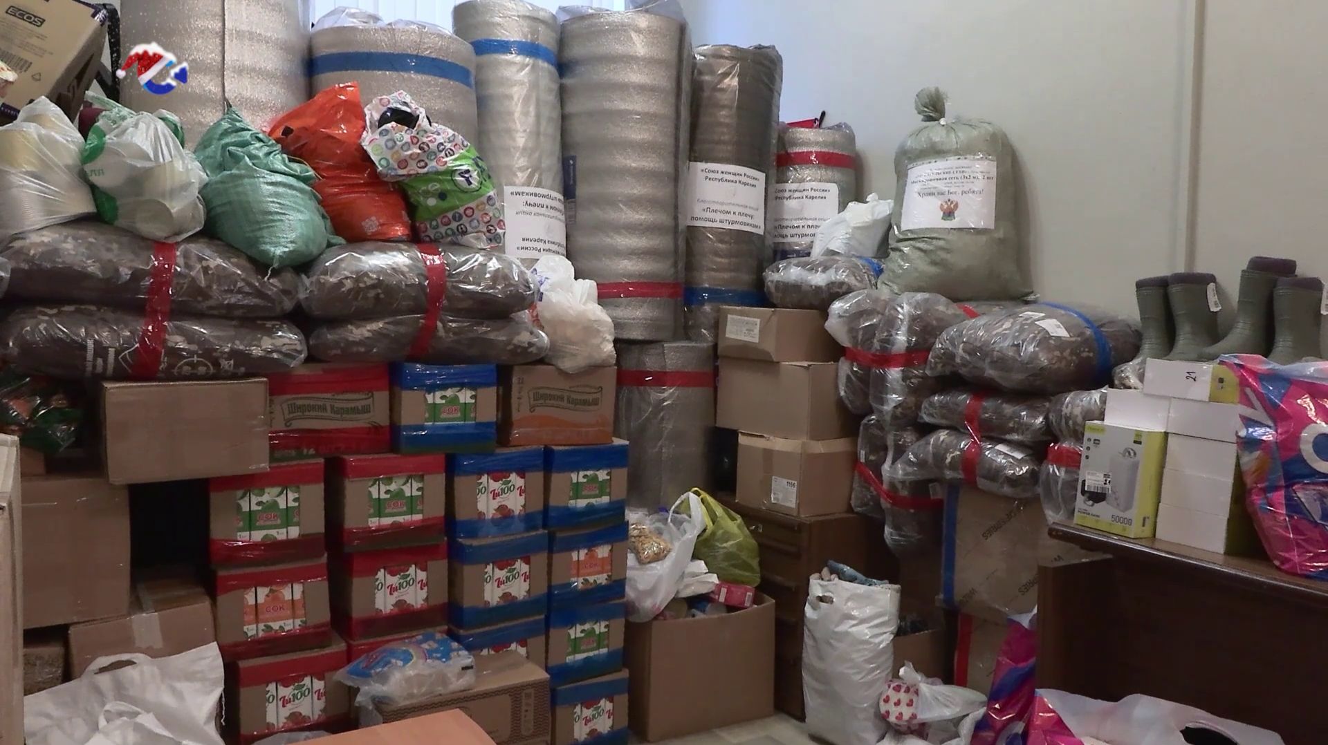 Глава Карелии передал на фронт средства спецсвязи