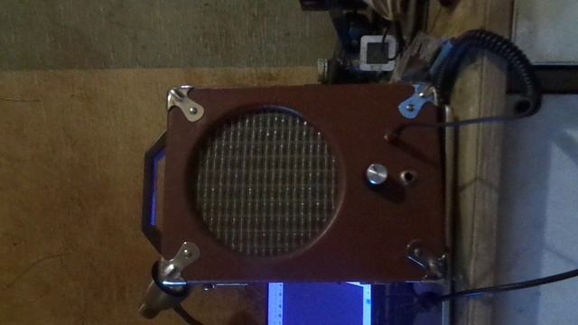 Pignose 7-100 "Pigolux" mod поджаривает ZZ Top смотреть онлайн