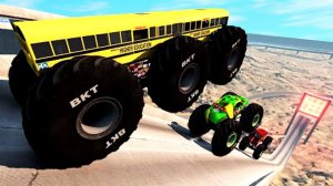 МУЛЬТИКИ ПРО МАШИНКИ Эпические прыжки и столкновения на скоростном монстр-траке Beamng Drive #89