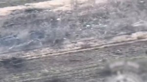 СВО, рикошет РПГ от башни нашего танка, экипаж не пострадал.