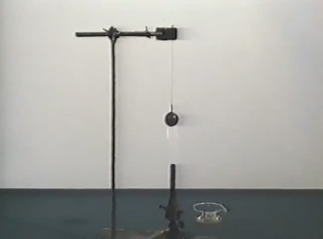 Физика. Опыты. Тепловое расширение металла смотреть онлайн