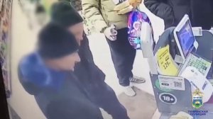 В Тюмени полицейские задержали мужчину, подозреваемого в краже денежных средств с банковской карты