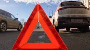 Виновник ДТП в Челябинске протащил на капоте пострадавшего водителя и скрылся