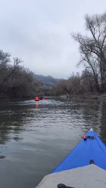 Провожаем 2025 год сплавом по Оке на байдарках Шуя-1 #сплав #гребля #байдарка #ока #зима #природа смотреть онлайн