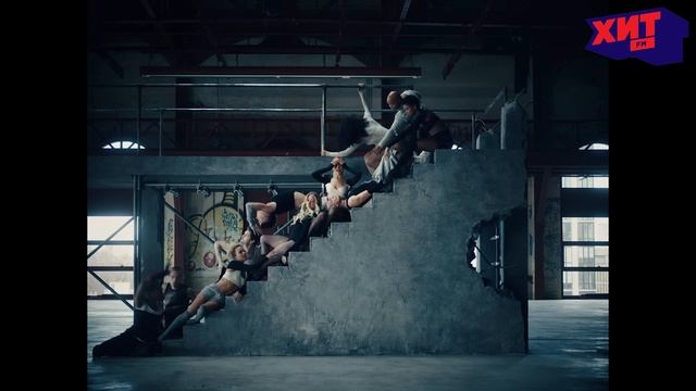 ARIANA GRANDE — YES, AND? смотреть онлайн