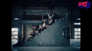 ARIANA GRANDE — YES, AND?