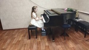 Нартова Вероника  исполняет   Е. Олерской  "Утро"