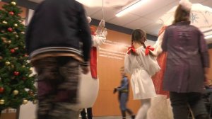 Хоккейная команда «Фемида» устроила новогодний праздник для особенных детей