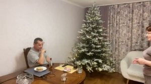 МУЖ КОМАНДУЕТ, ЖИТЬЯ НЕ СТАЛО! ЧУТЬ ЗВЕЗДЮЛЕЙ НЕ ПОЛУЧИЛА! ВОТ ТАК НАРЯЖАЕМ ЕЛКУ!