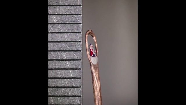 Самого маленького Деда Мороза в игольном ушке создал мастер из Новосибирска смотреть онлайн