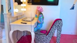 Веселые будни Насти и папы