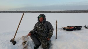 Рыбалка на налима / Стоят морозы, а мы на проверке снастей / Налим попался уже отличное настроение