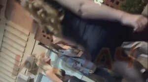 В Астрахани парень решил подкатить к девушке, но нарвался на безумную фурию