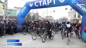 В Махачкале на горе Тарки-Тау состоялся масштабный забег и велопробег