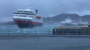 BRAIN TIME.  Biggest Ship Collisions and Mistakes Caught on Camera