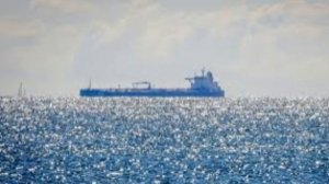 США хотят захватить танкер Bella 1 после прибытия подкрепления