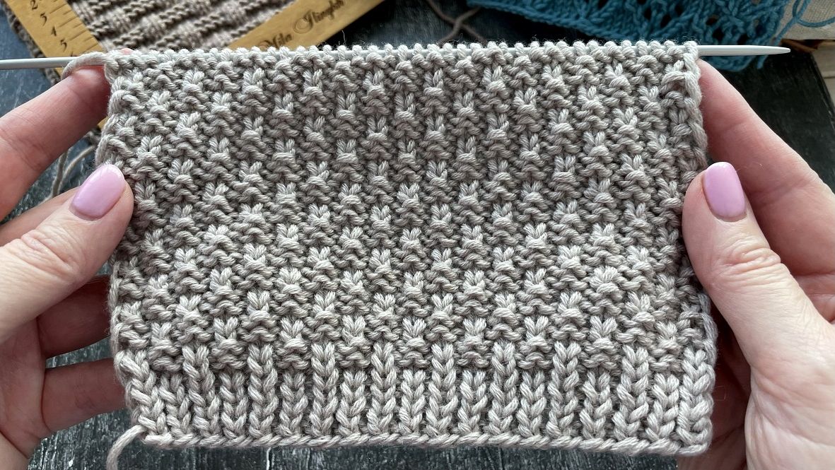 Простой рельефный узор спицами смотреть онлайн