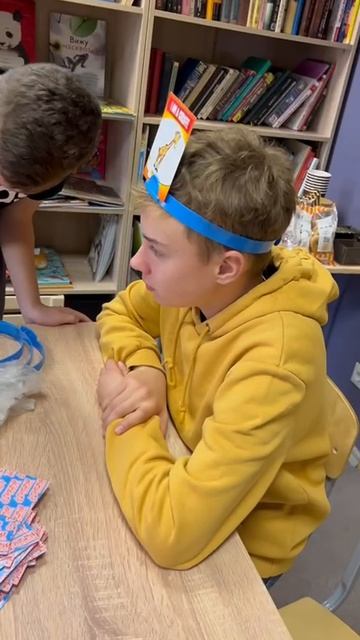 Английский клуб миссис Кейт в Дети и наука смотреть онлайн