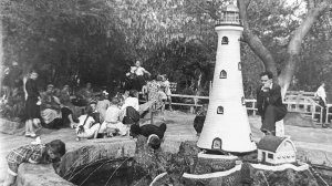 Более тридцати лет назад, тут был фонтанчик "Маяк".  / 2025.12.18