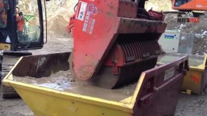 Промывка щебня для строительства дорог. Навесной промывочный ковш на экскаватор.