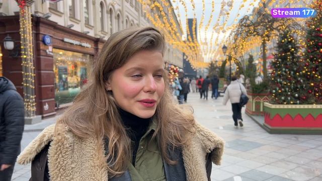 Новогоднее настроение есть? Москвичи — об итогах 2025 года смотреть онлайн