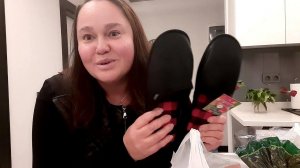 СВОЕМУ МУЖИКУ купила тапкисебе ЕДЫ