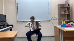 Лаврентьева Полина, музыка М. Красёва «Ёлочка»