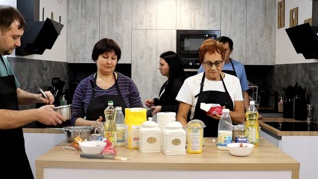 Кулинарный батл с мамами - готовим блинчики, делимся семейными секретами! смотреть онлайн