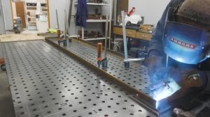 Мебель собственноручно, из металла, в индустриальном стиле.