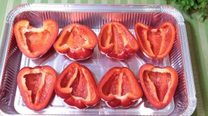 Приготовила перец таким способом и осталась очень довольна. Вкусный фаршированный перец.