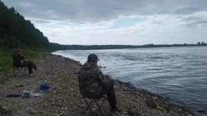 32. Рыбалка на Вятке. Вдвоем на реке. Ловля мирной рыбы на современную донку.