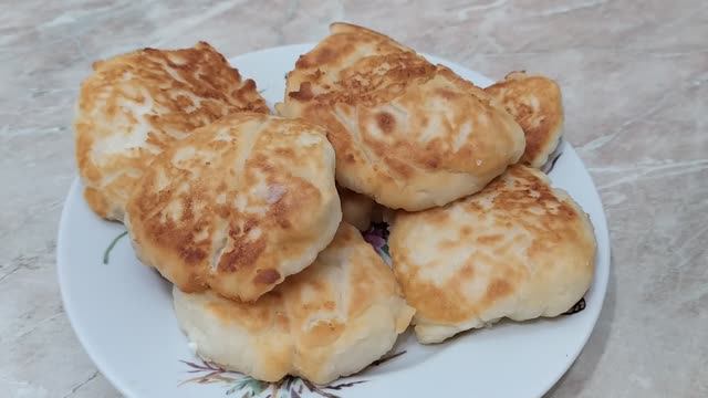 Как приготовить сырники из творога на сковороде смотреть онлайн