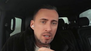 ОРИГИНАЛЬНОЕ ПОЗДРАВЛЕНИЕ МЕЛОНИ НА РОЖДЕСТВО.ЛЕКЦИИ МЕДИНСКОГО ЭТО ПРОСТО  ПЕСНЯ