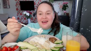 МУКБАНГПЕЛЬМЕШКИОВОЩИМОЛОЧКООБОЖРАЛАСЬ♀️