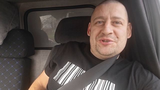 Уехал в рейс и снова оказался дома.