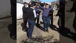 Классно танцуют