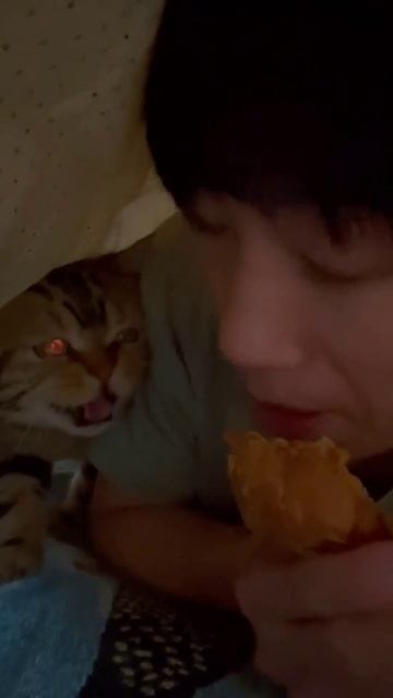 Без меня жрёшь?