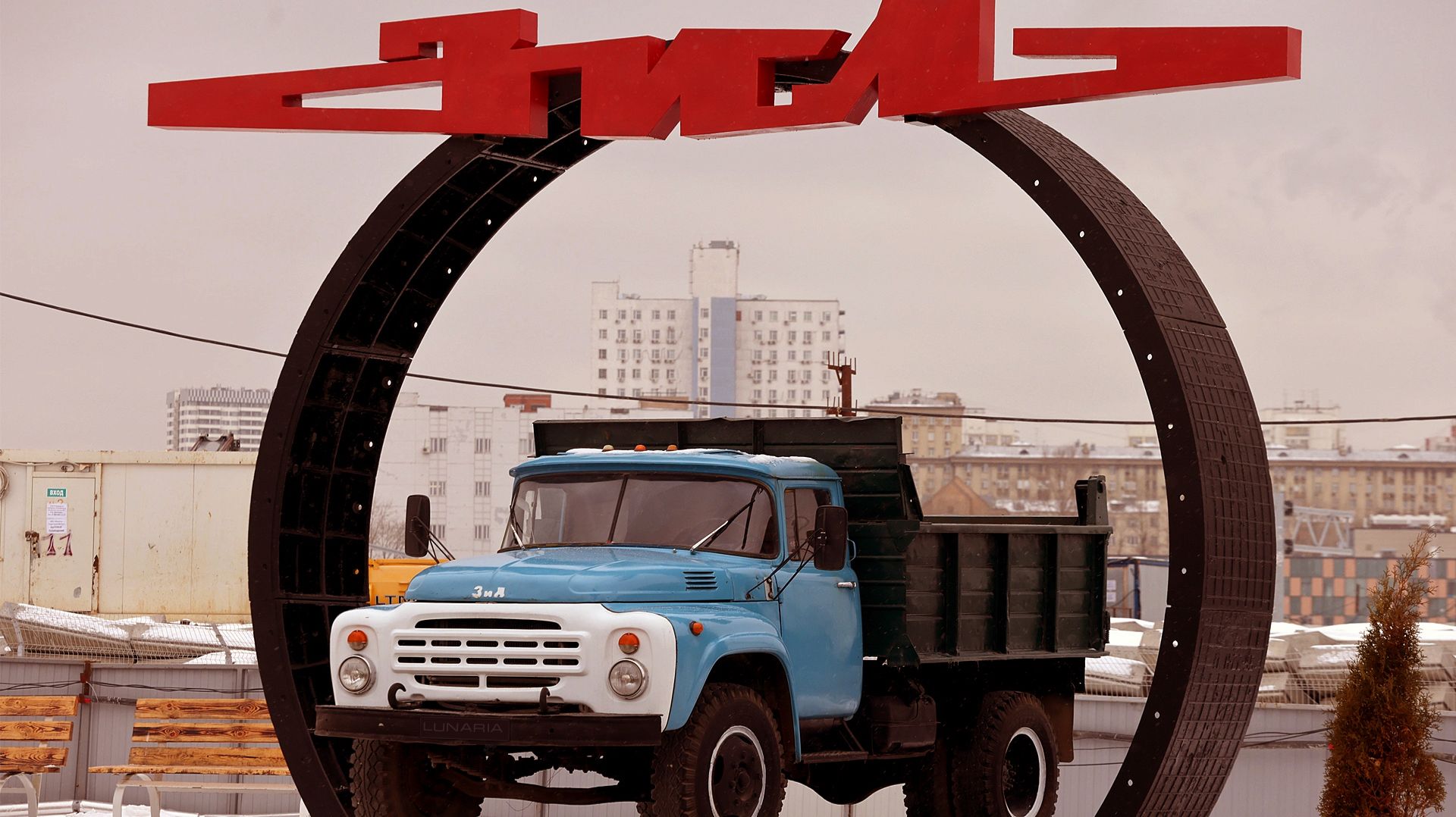 LUNA DRIVER - ЗИЛ 130 /RM/ смотреть онлайн