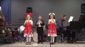 ДМШ им. А.К.Глазунова .«Jingle Bells»  Новогодний концерт.Кларнет. Блок-флейта . Фортепьяно