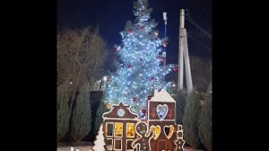 Новогодняя атмосфера в городе.