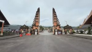 Беженец🇮🇩Бали. ПЕРЕСТАЛ ФОТОГРАФИРОВАТЬСЯ. КУРИЦА И