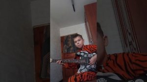 играю лесника на гитаре король и шут правильнее