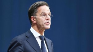 За деньги — да? Что стоит за желанием Марка Рютте «поиграть в войну»