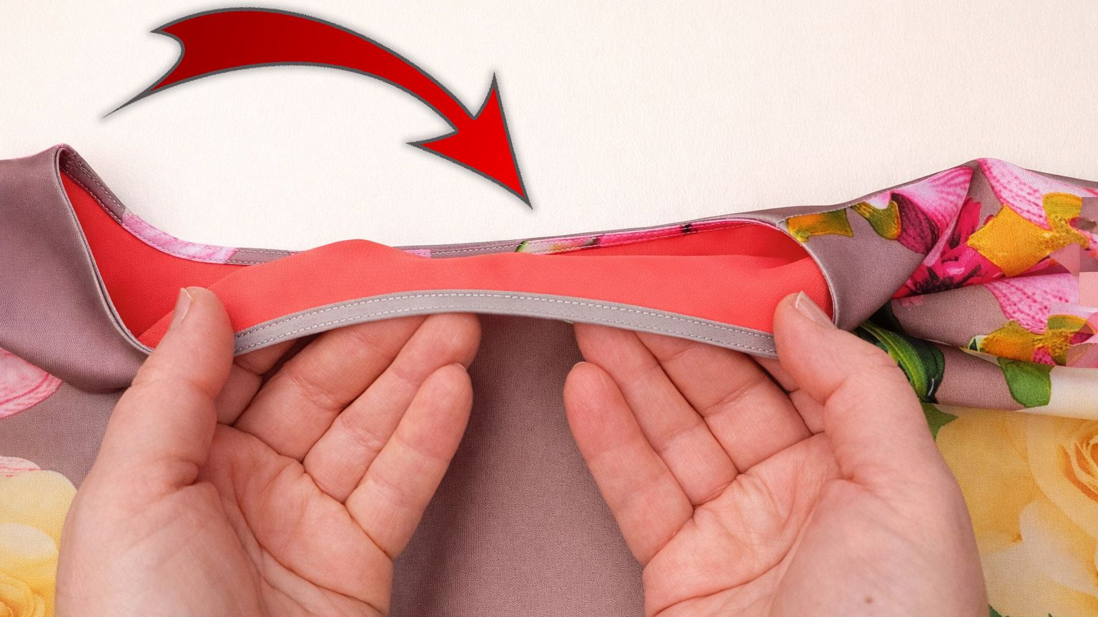 ✅ Горловина с подкладкой — аккуратно с лица и изнанки, без лишних мучений смотреть онлайн