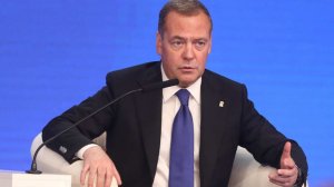 Медведев предложил ввести биометрический контроль на всех пунктах пропуска