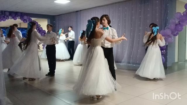 24.12.2025 Вальс новогодний 🎄 9А, 9В и 9 Г классов в губернаторском инженерном лицее 102 смотреть онлайн