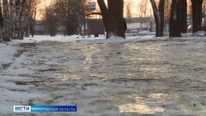 О безопасном поведении во время сложных погодных условий напомнили вологжанам