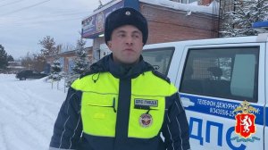 Свердловская полиция помогла водителю большегруза, оказавшемуся в сложной ситуации в сильный мороз
