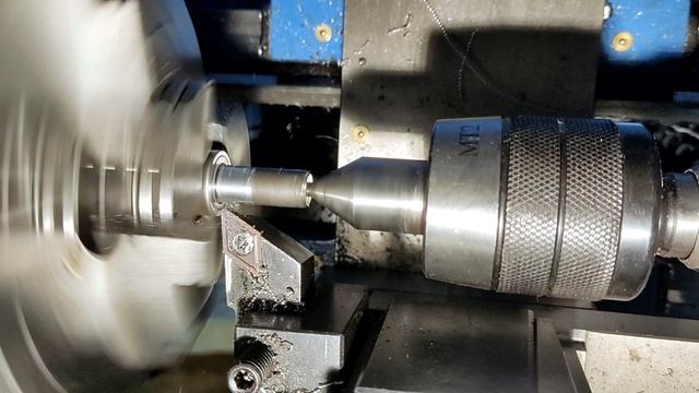 Хитрый болт М9х1,25, на токарном станке Weisan WN210F400. смотреть онлайн